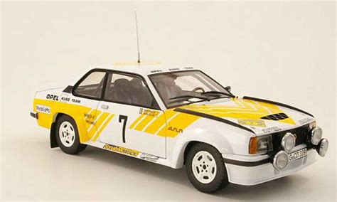 Miniature Opel Ascona B 1 43 Neo B Sr Grun Avec Noireer Haube 1980