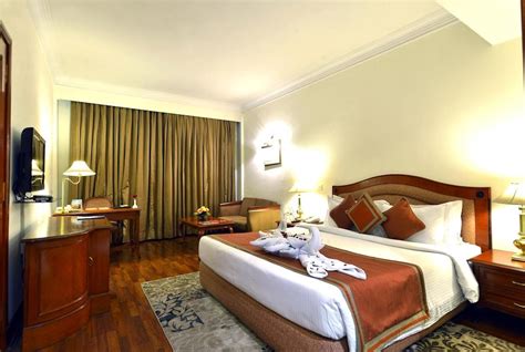 The Bristol Hotel Gurgaon INR 2001 OFF ( ̶7̶0̶0̶0̶ ) Hotel Price ...