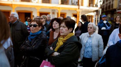 Vecinos De Ciempozuelos Se Concentran Para Condenar La Agresión Sexual