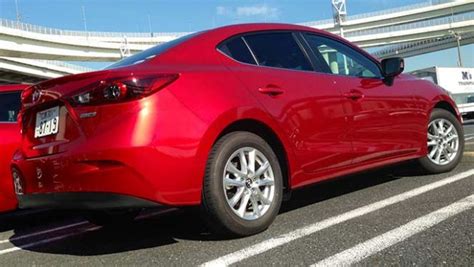 Mazda 3 hybrid review | first drive | CarsGuide