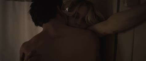 Nude Video Celebs Dakota Fanning Sexy Evan Rachel Wood Sexy Viena And The Fantomes