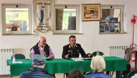 Rocca Di Papa Al Centro Anziani Il Comandante Dei Carabinieri Angelo