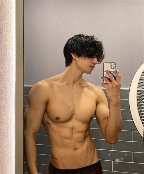 Pin De Abraham Maximiliano En Anime Novios En Fotos De Abdomen