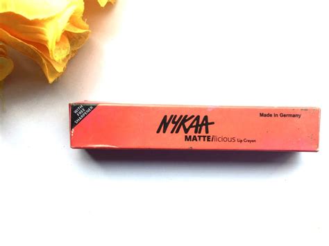 Nykaa Matteilicious Lip Crayon Hot As Red Review Swatches
