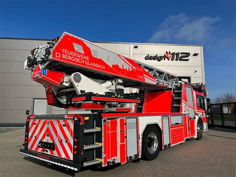 Neue Drehleiter Der Feuerwehr Bergisch Gladbach Stadt Bergisch Gladbach