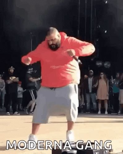 Dj Khaled Dancing GIF - Dj Khaled Dancing Footwork - Discover & Share GIFs