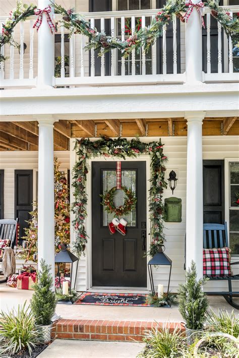 Cozy Cottage Christmas Plaid Porch Tips For Creating A Beautiful