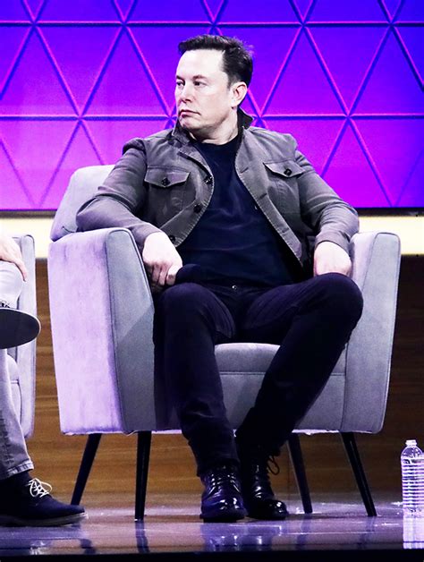 Elon Musk Says He’ll Resign As CEO Of Twitter After Poll Results ...