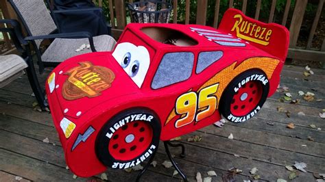 The "Amazing" Lightning McQueen Costume : 5 Steps (with Pictures ...