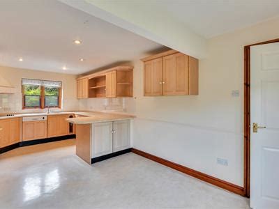 Property Details For Cae Celyn Berriew Welshpool SY21 8BT Offers In