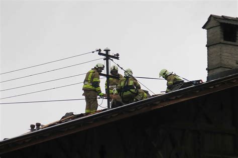 Feuerwehr Kematen In Tirol Dachstuhlbrand Bauernhaus Unterperfuss