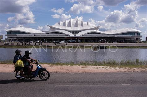 Pengurangan Jam Operasional Di Bandara Tjilik Riwut Antara Foto