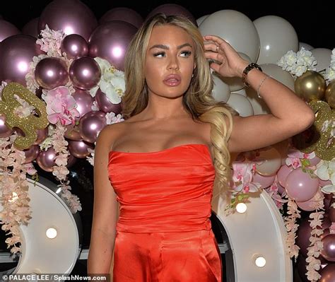 Towie S Nicole Bass Puts On A Leggy Display For Her 30th Birthday Bash With Former Co Star Ella