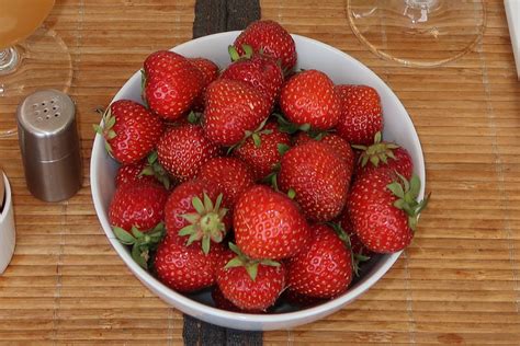 Erdbeeren Aus Eigener Ernte Von Unserem Heimischen Obst Flickr