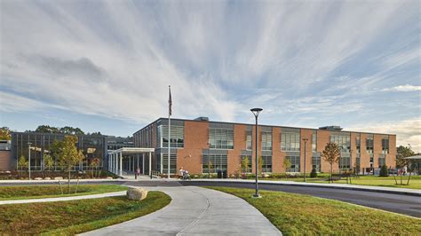 Braintree South Middle School — MDS / Miller Dyer Spears Architects