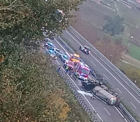 Tragico Incidente In A Tra Sala Consilina E Atena Lucana Camion Si