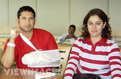 Sachin Tendulkar Family Pictures - Wiki.PKP.in