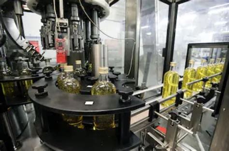 Glass Bottle Olive Oil Filling And Capping Machine Tetripak Machine