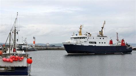 Scottish secretary to discuss Shetland tunnels plan - BBC News