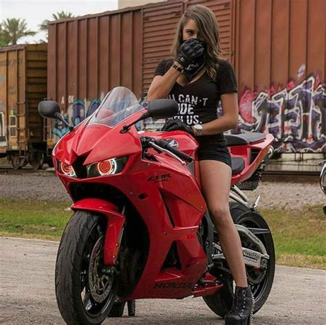 Pin De H Alv Rez En Motossssss Chica Motera Autos Y Motocicletas Chicas En Moto