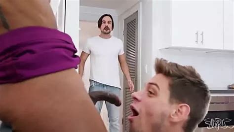 Roomies Teil Mit Alfonso Osnaya Cain Gomez Fernando Ragel Latina Leche Xhamster