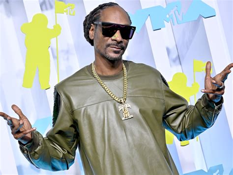 Adults on TikTok Can’t Get Enough of Snoop Dogg’s “Affirmation Song"