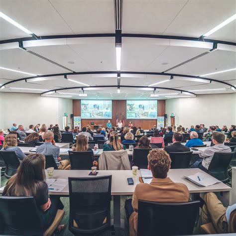 how to become a chamber of commerce