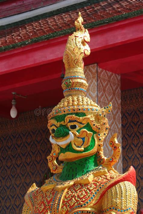 Templo Wat Khun Chan En Bangkok Tailandia Foto De Archivo Editorial