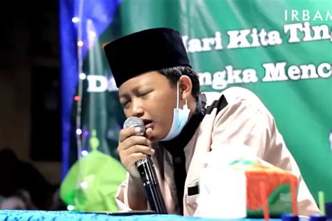 Lirik Sholawat Innal Habibal Mustofa Versi Muhammad Ihsan Qori