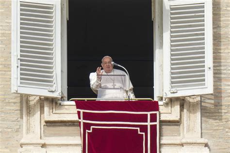 What Pope Francis Said About Controversial Issues From Gay Rights To Immigration ABC Houston