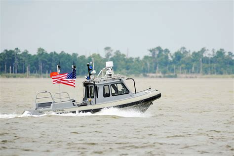 Navys Autonomous Swarm Boats Move Closer To The Battlefied Wired