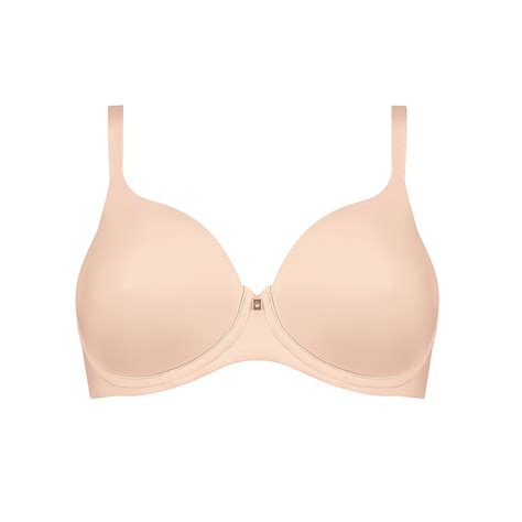 Triumph Body Make Up Essentials WP NUDE BEIGE Kaufland De