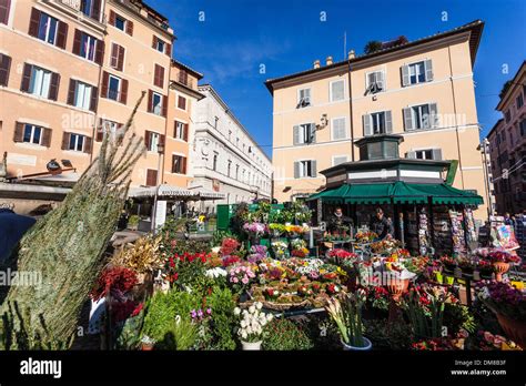 Campo di Fiori, Rome, Italy Stock Photo - Alamy