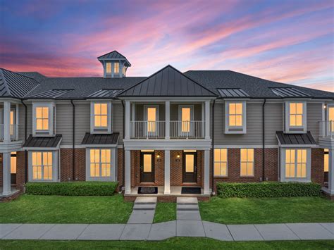 New Construction Townhomes | The Residences at Parkways | Auburn Hills