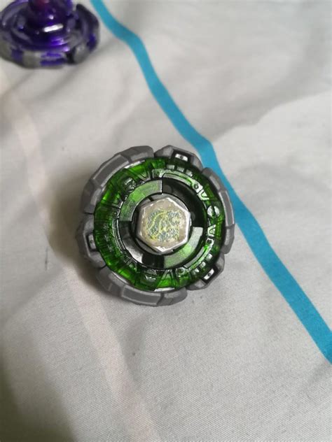 Takara Tomy Fang Leone W D Beyblade Metal Fight Metal Off