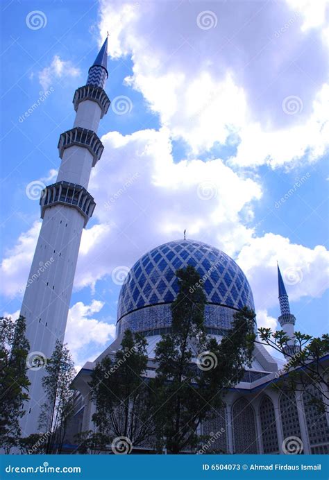 Shah Alam Mosque stock image. Image of chancel, islam - 6504073