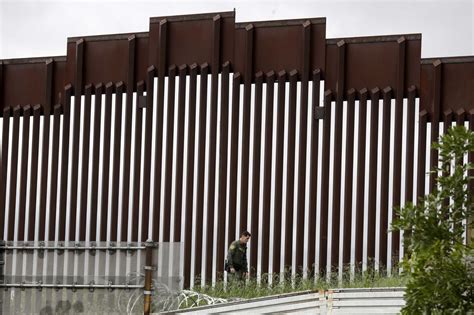 border wall  robert  pack