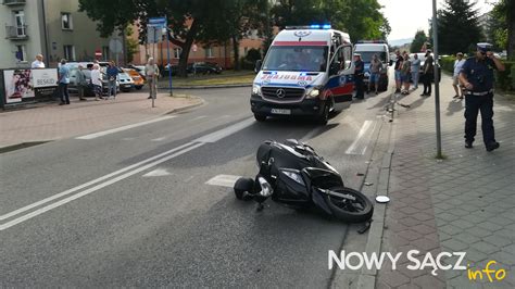 Nowy S Cz Kolizja Motocykla I Samochodu Osobowego Na Ul Limanowskiego