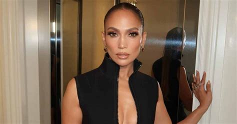 Jennifer Lopez S Ultra Cropped Breastplate Adds Risque To Power