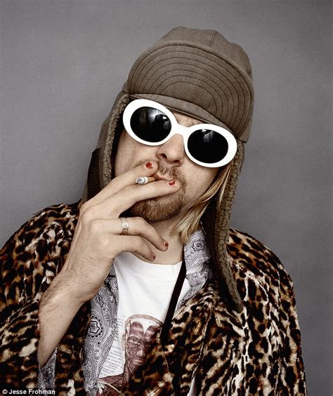 Kurt Cobain S Last Photoshoot Before His Suicide Revealed In New Book