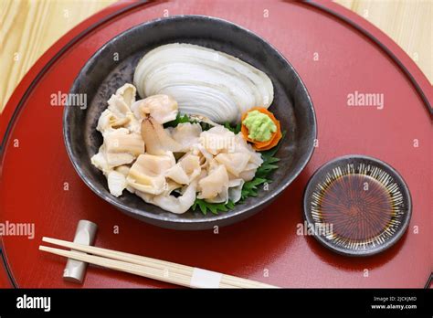 Siromiru (Japanese geoduck ) sashimi Stock Photo - Alamy