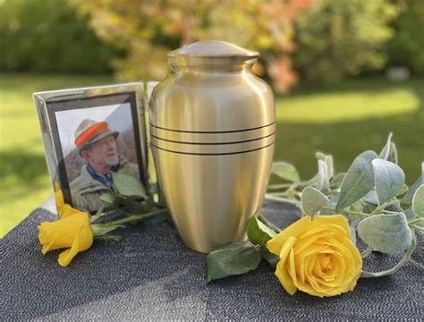 Guide to Cremation Costs in Toronto, ON - Canadian Funerals Online