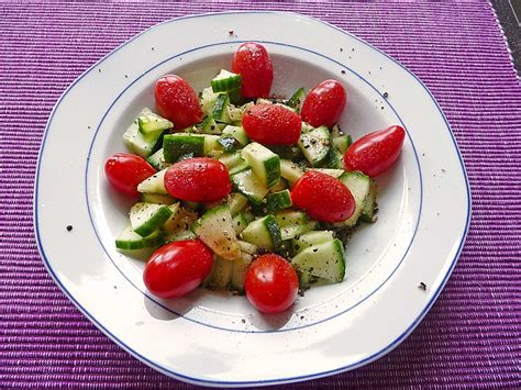 Tomaten Gurken Salat Von Natursuesse Chefkoch De