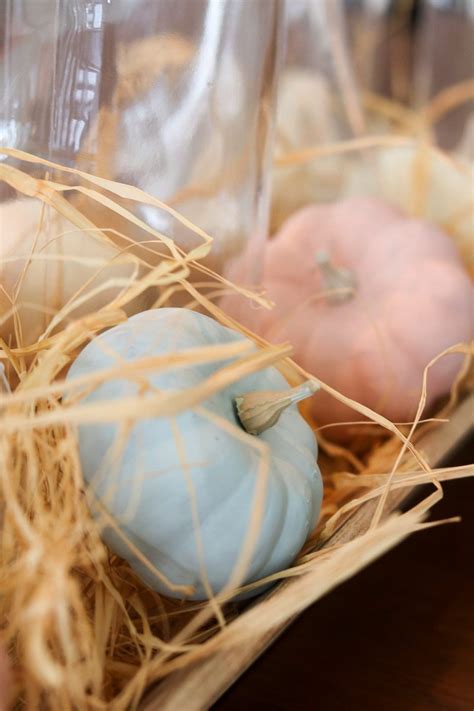 Easy And Lovely Farmhouse Pumpkin Centerpiece