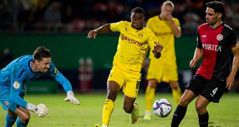 Youssoufa Moukoko Youssoufa Moukoko Jahriges Bvb Juwel Wollte