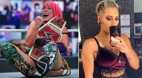 5 Current female WWE Superstars who don't look their age