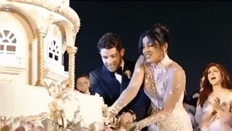 Priyanka Chopra Wedding: How 18 Feet Tall, 6 Layers Cake Was Made ...