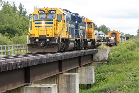 Gp38 2 Locomotives 1809 And 1805 Bring The Polar Bear Express Mixed