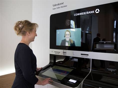 Serie Banking 2 0 Videokasse Und Co Commerzbank Mit Neuen Filialen