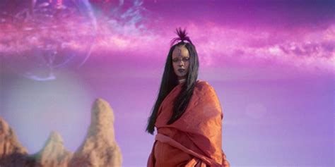 D Couvrez Le Clip Sledgehammer De Rihanna Pour Star Trek Sans Limites